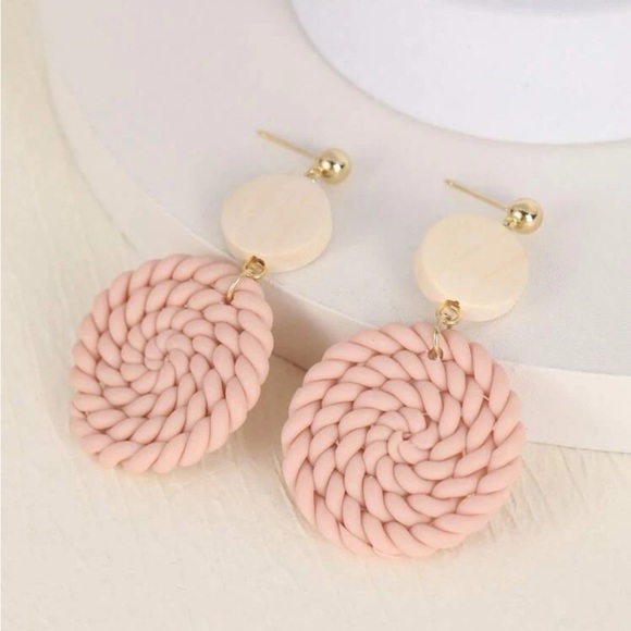 Delilah Wear Jewelry - New baby pink drop earrings